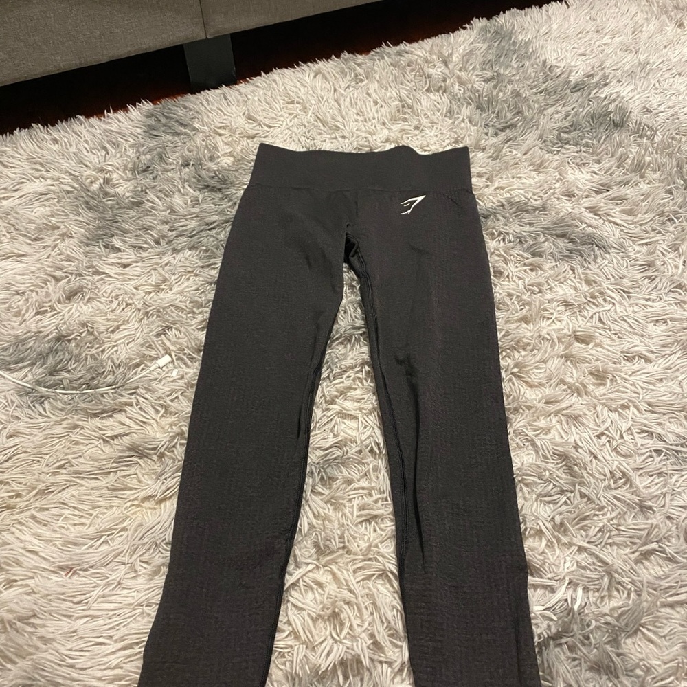 Gym shark leggings 🦈.